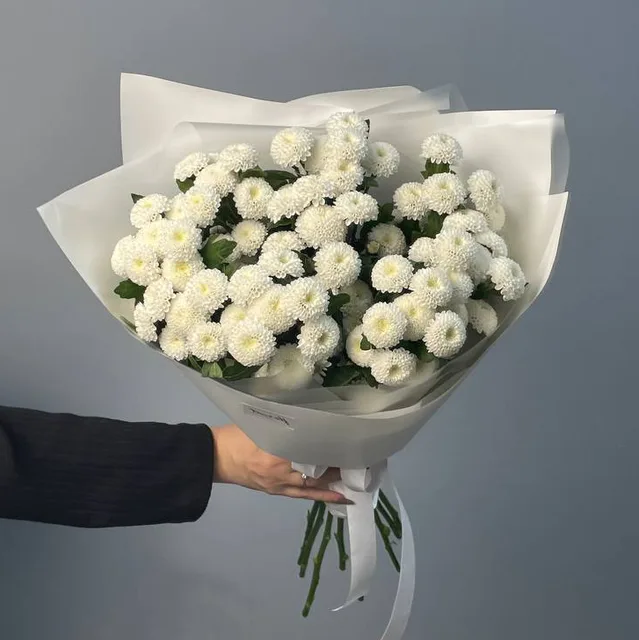 Букет из 9 кустовых хризантем Coconut