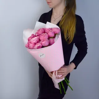 Букет из 5 кустовых пионовидных роз Juliet Cerise
