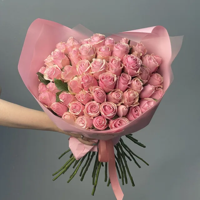 Букет из 51 розовой розы 40см (Кения)