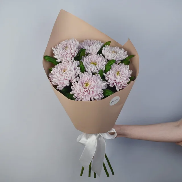 Букет из 7 хризантем Rossano