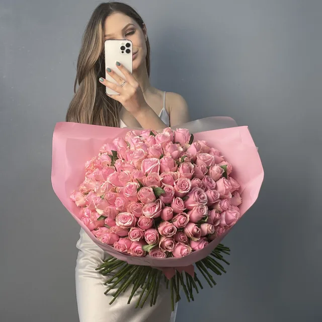 Букет из 101 розовой розы 40см (Кения)