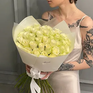 Букет из 35 белых роз 50 см (Кения)