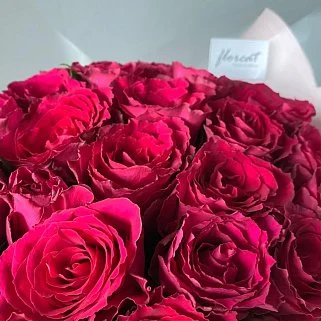 Букет из 25 ярко-розовых роз 50см (Кения)