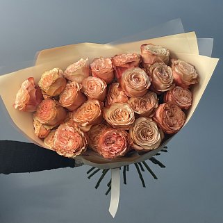 Букет из 25 пионовидных роз Kahala