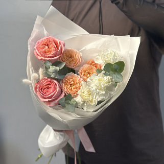 Сборный букет Роуз гарден S