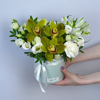 Букет в шляпной коробке Лайм и мята
