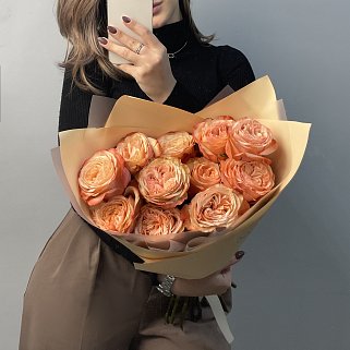 Букет из 11 пионовидных роз Kahala